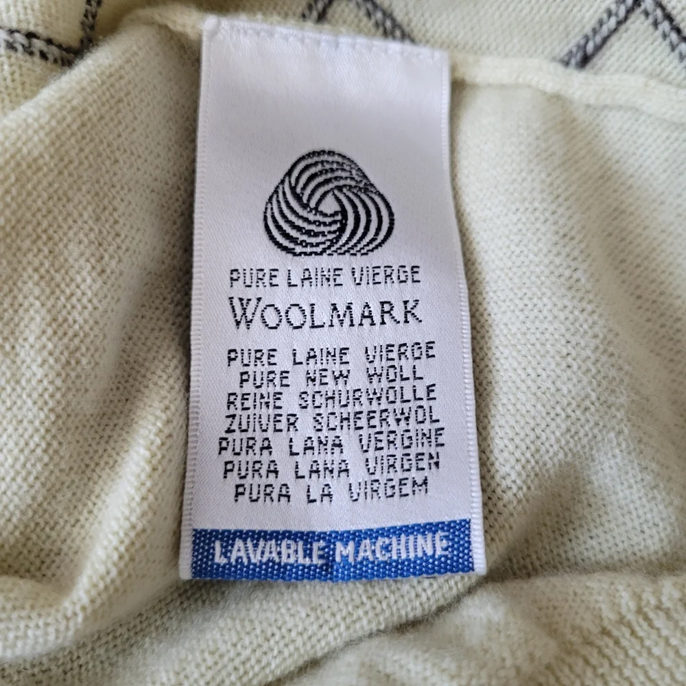 Lacoste Argyle Vest - Picture 6 of 7